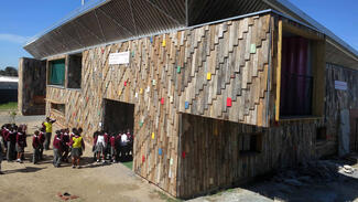 Jugend- und Kulturzentrum GugaS'Thebe in Kapstadt (Foto: AIT/Sto-Stiftung)