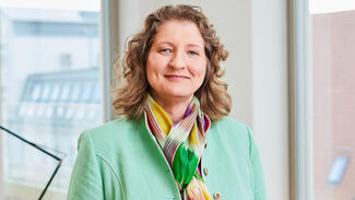 Dr. Edlyn Höller (Foto: Nikolaus Brade/DGUV)